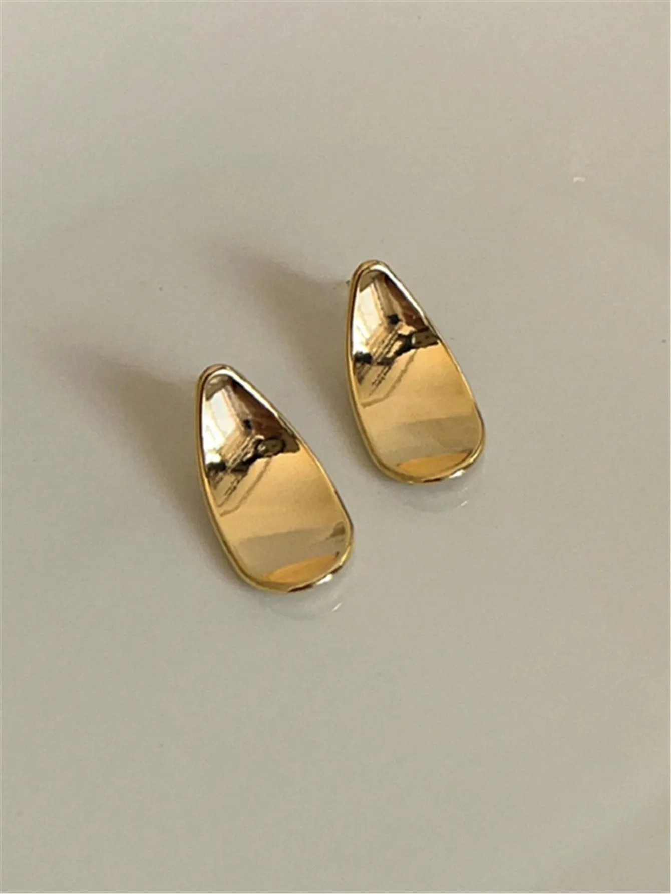 1pair Fashionable Geometric Irregular Shaped Stud Earrings SD