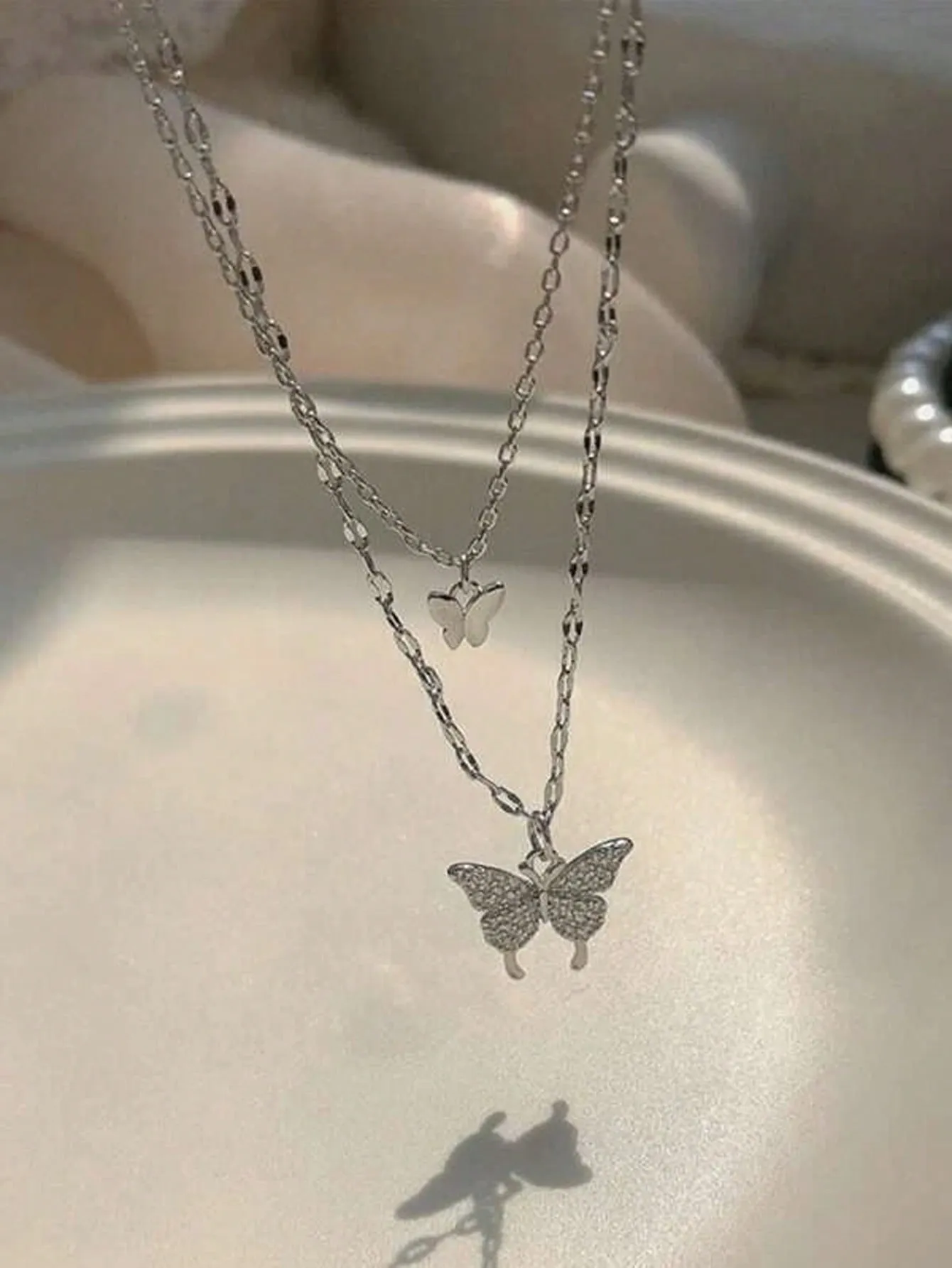 1pc Glamorous Zinc Alloy Cubic Zirconia Decor Butterfly Charm Layered Necklace For Women For Daily Decoration