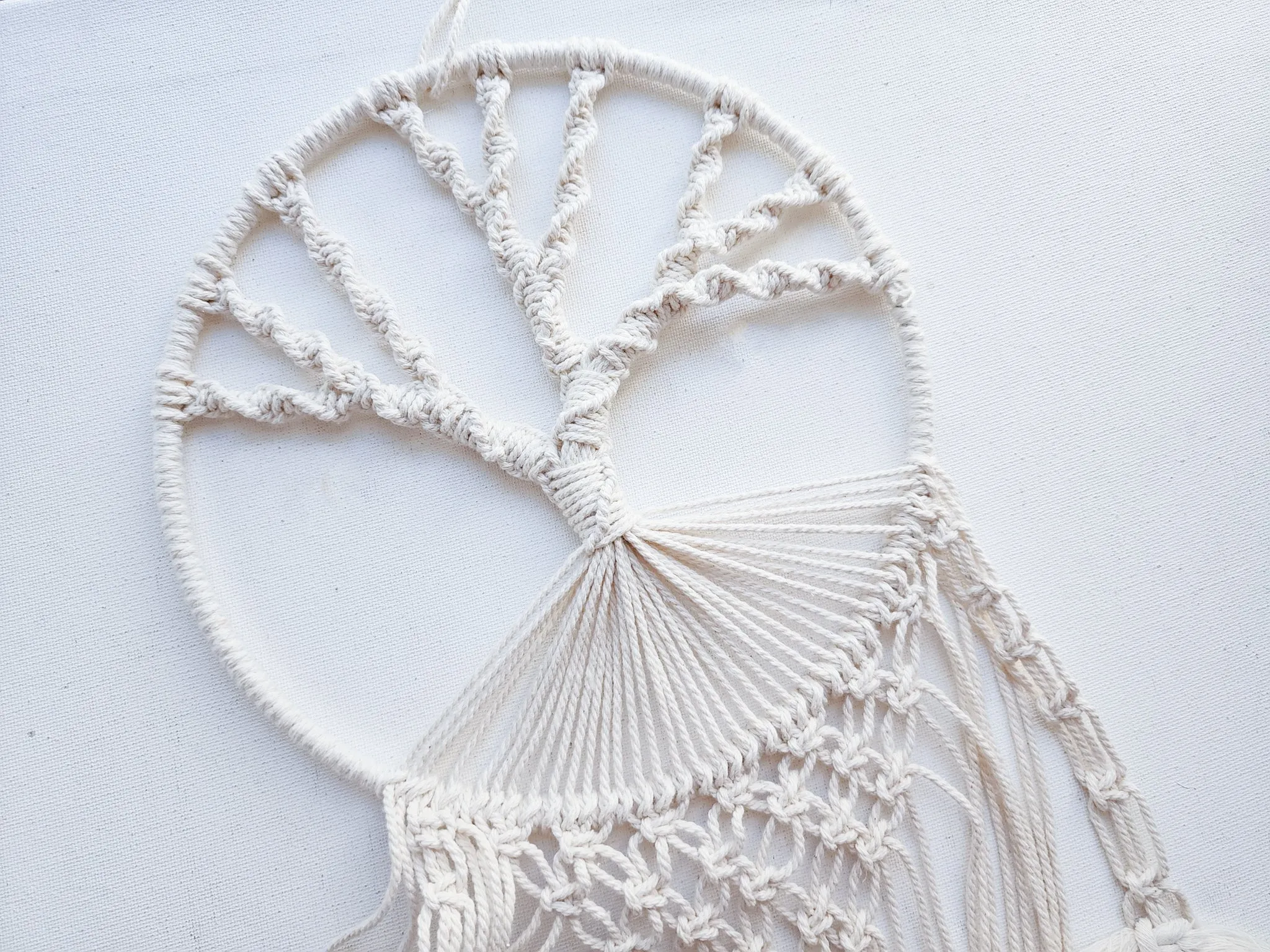 8 Macrame Dreamcatcher