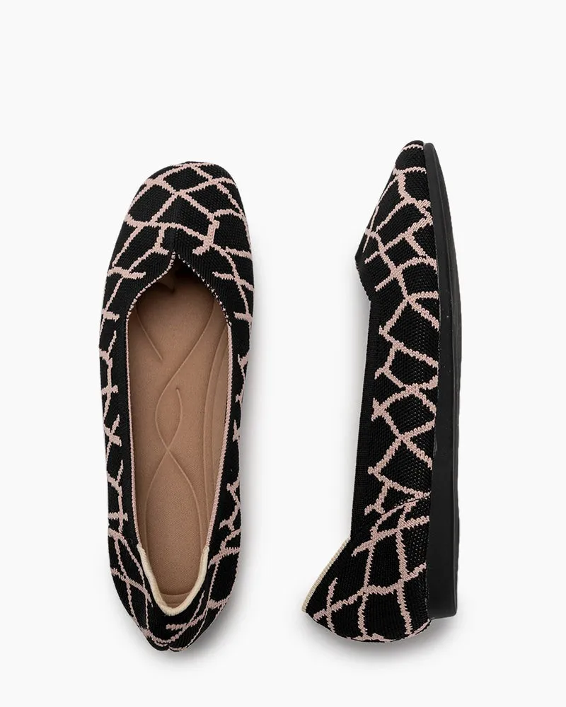 Contrast Line Design V-Cut Ballet Flats