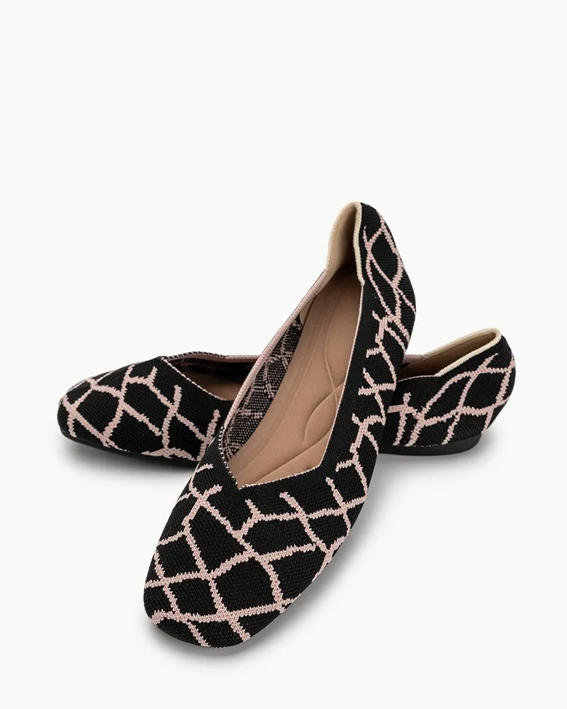 Contrast Line Design V-Cut Ballet Flats