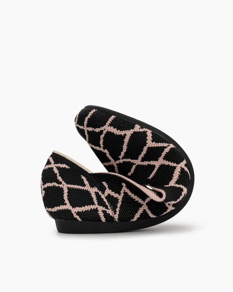 Contrast Line Design V-Cut Ballet Flats