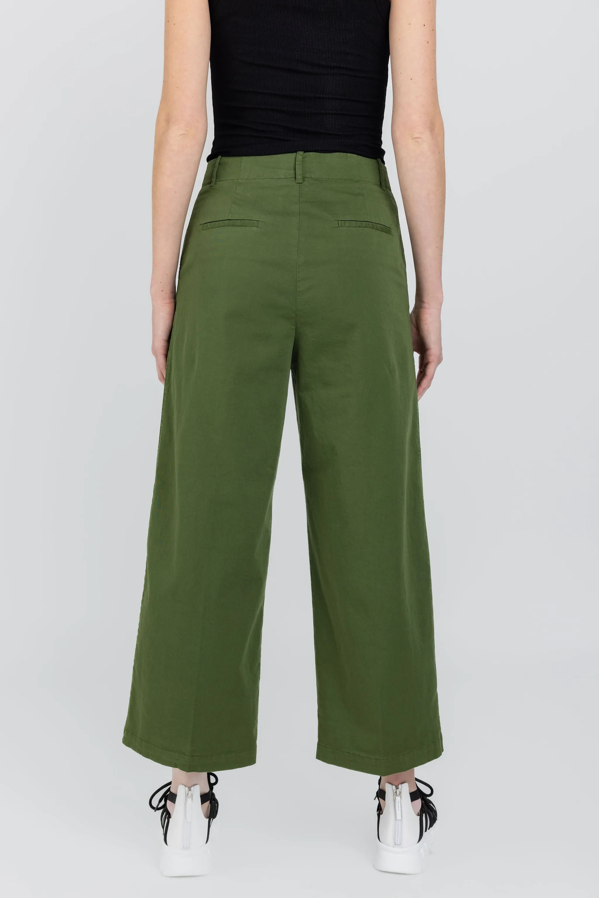 Cropped Cotton Trouser Pant in Algae Green