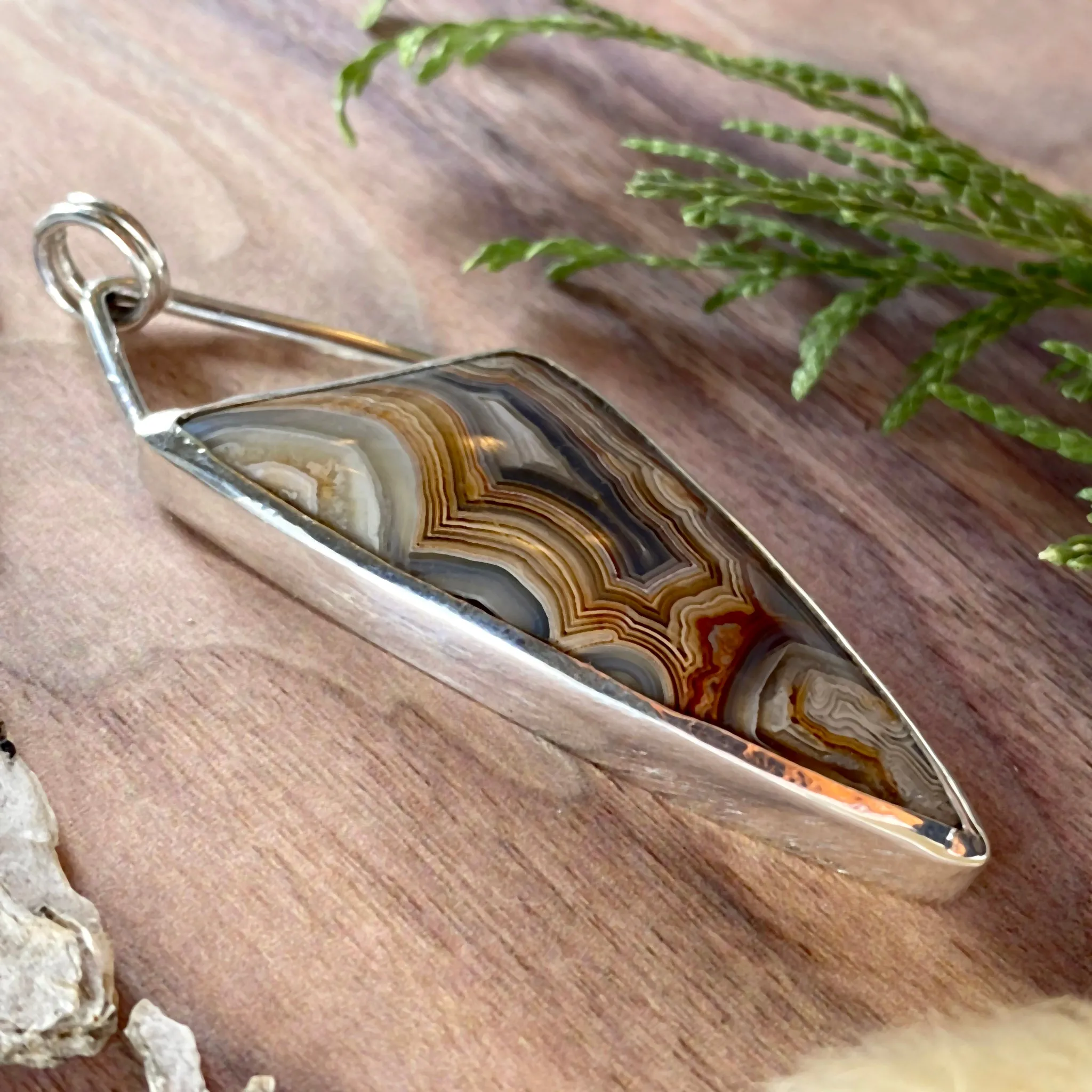 Laguna Lace Agate Pendant