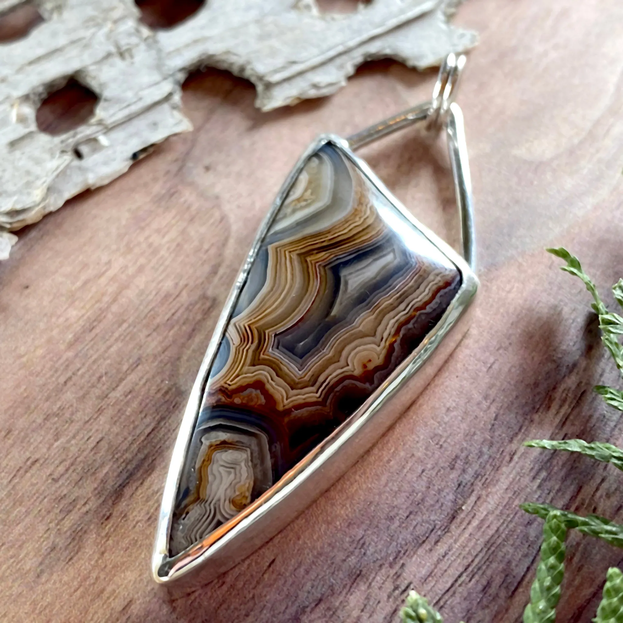 Laguna Lace Agate Pendant