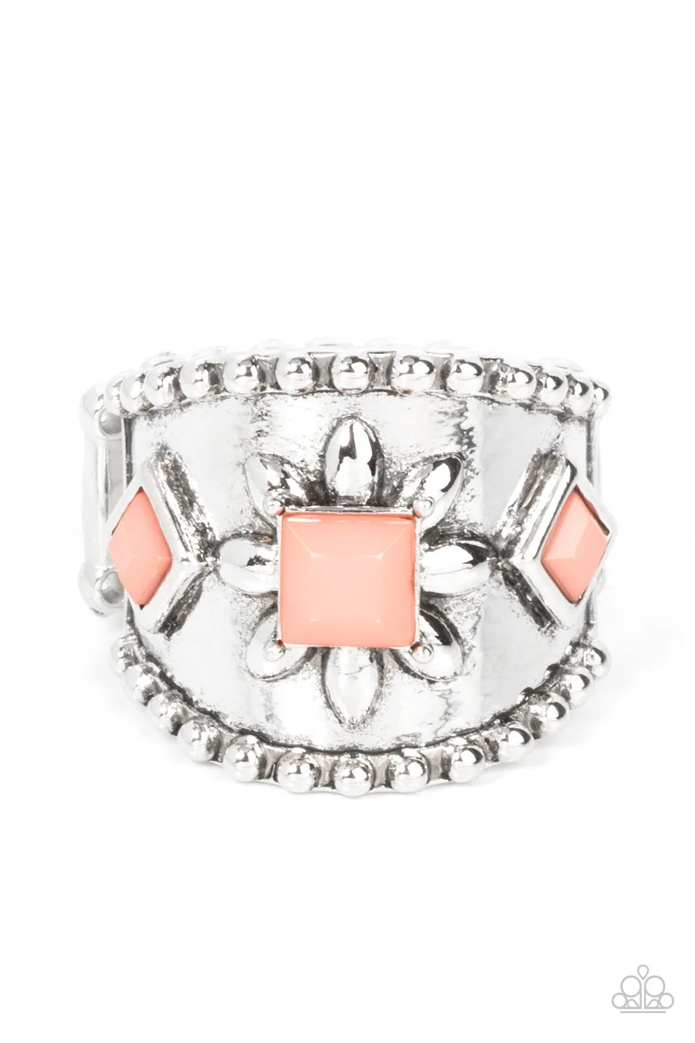 Paparazzi Daisy Diviner - Pink Ring