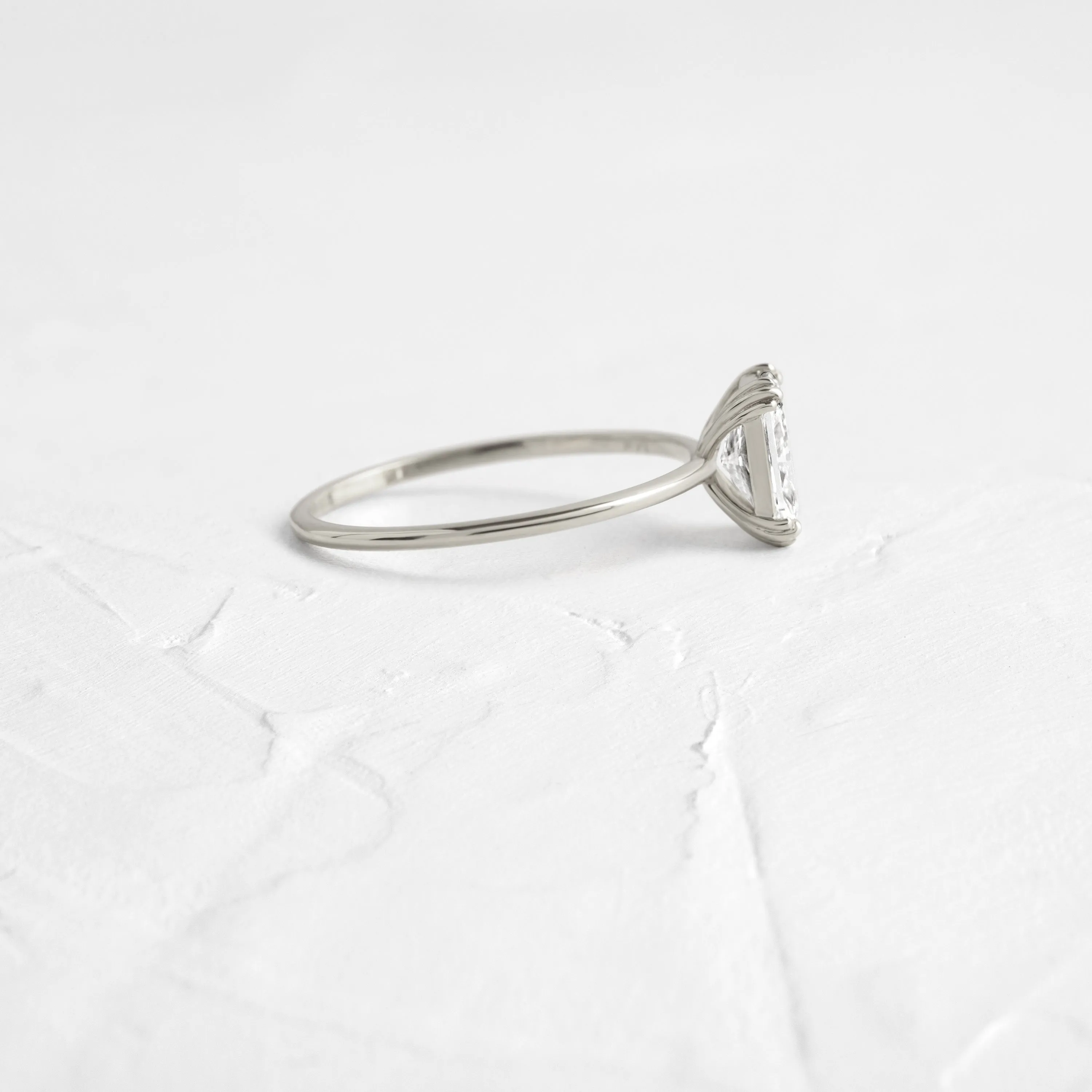 Threaded Ring, Radiant Cut