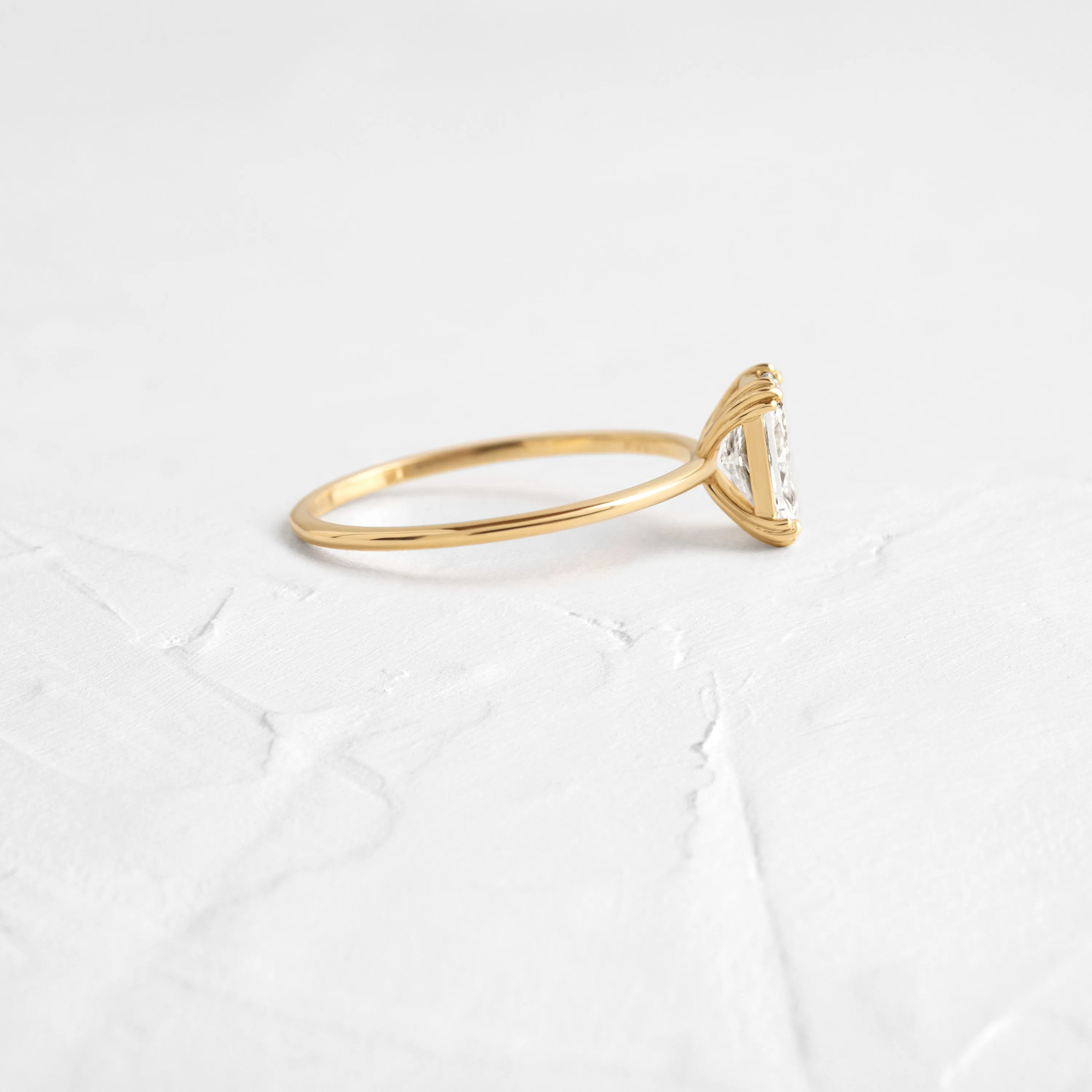 Threaded Ring, Radiant Cut